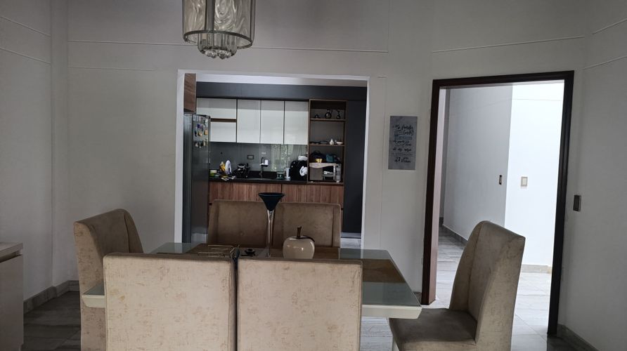 Casa de 3 alcobas en venta en San Jose, Sabaneta, 424 m² · foto 9 de 24