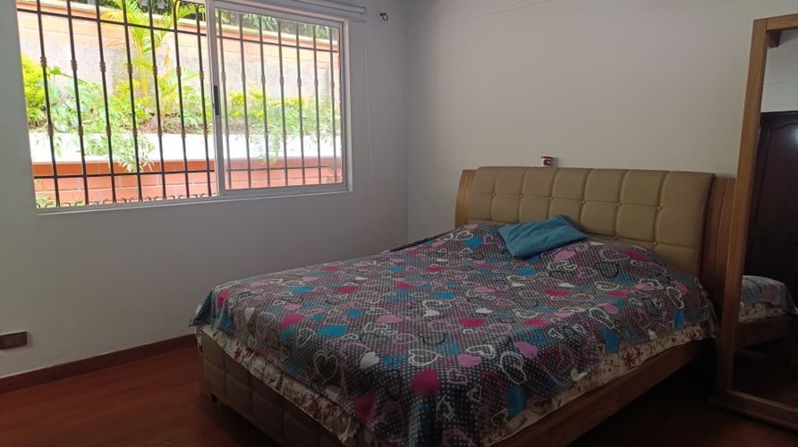 Casa de 3 alcobas en venta en San Jose, Sabaneta, 424 m² · foto 16 de 24