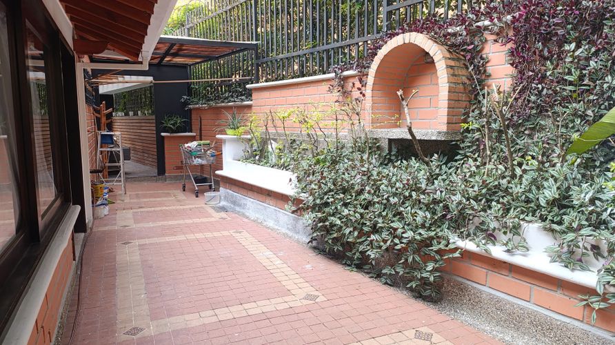 Casa de 3 alcobas en venta en San Jose, Sabaneta, 424 m² · foto 24 de 24