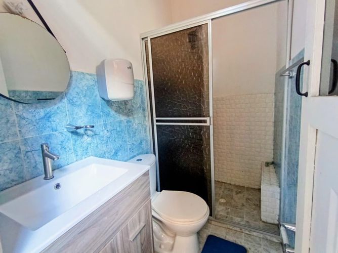 Casa de 7 alcobas en venta en Girardot, Girardot, 297 m² · foto 12 de 20