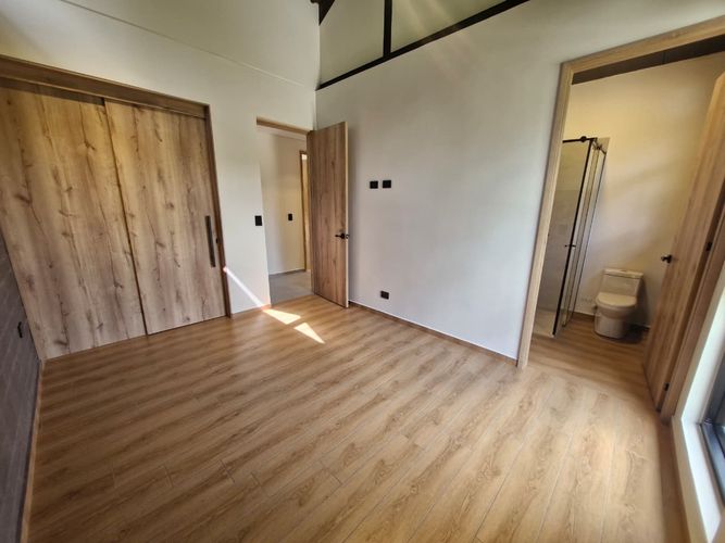Casa de 5 alcobas en arriendo en Actividad Multiple, Copacabana · foto 7 de 19