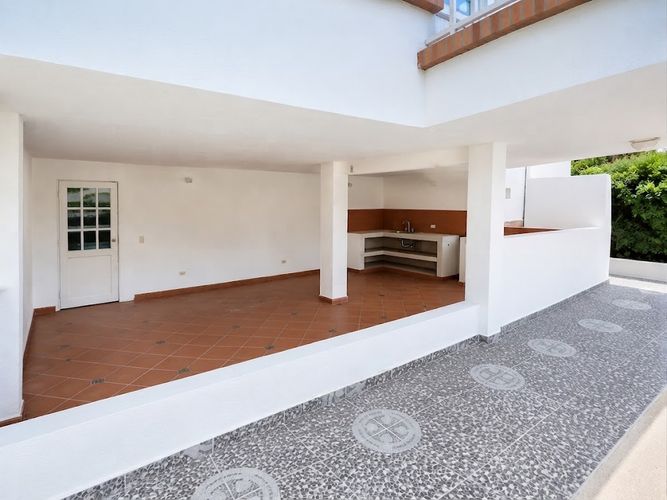 Casa de 4 alcobas en venta en Bosques De Peñalisa, Ricaurte, 300 m² · foto 4 de 24