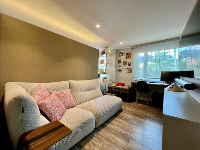 Apartamento de 2 alcobas en venta en Santa Barbara, Bogotá, 147 m² · foto 3 de 24
