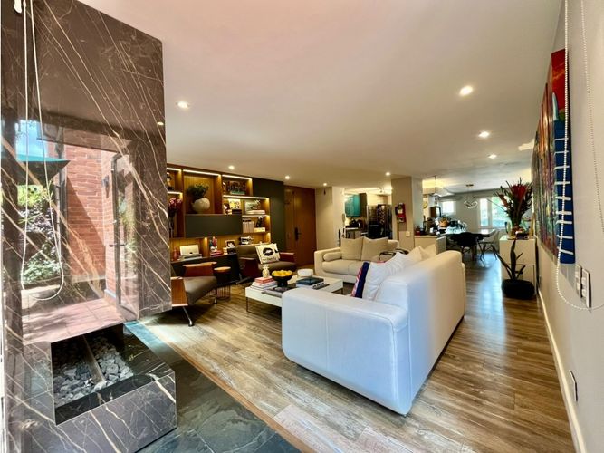 Apartamento de 2 alcobas en venta en Santa Barbara, Bogotá, 147 m² · foto 4 de 24