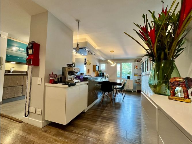 Apartamento de 2 alcobas en venta en Santa Barbara, Bogotá, 147 m² · foto 10 de 24