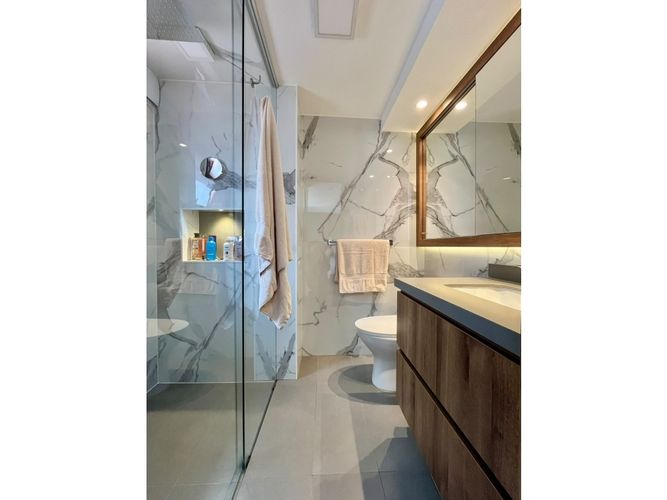 Apartamento de 2 alcobas en venta en Santa Barbara, Bogotá, 147 m² · foto 12 de 24