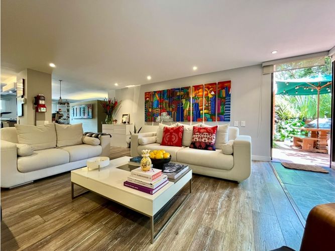 Apartamento de 2 alcobas en venta en Santa Barbara, Bogotá, 147 m² · foto 21 de 24