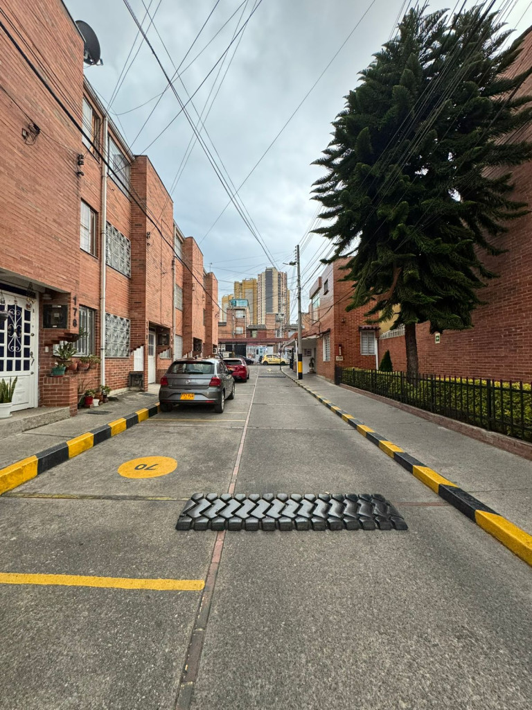 Casa en venta en Madelena, Bogotá · foto 7 de 24