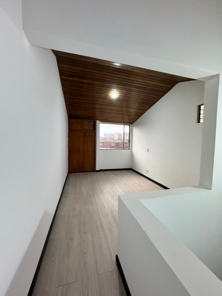 Casa en venta en Madelena, Bogotá · foto 12 de 24