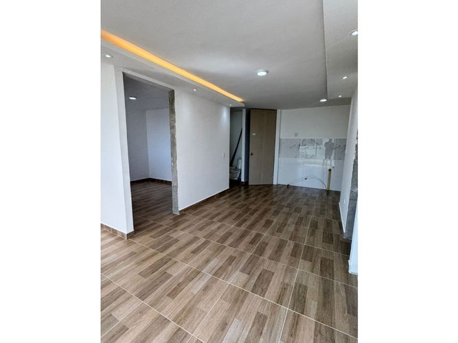 Apartamento de 2 alcobas en venta en Ciudad Mallorquin, Barranquilla, 60 m² · foto 5 de 12