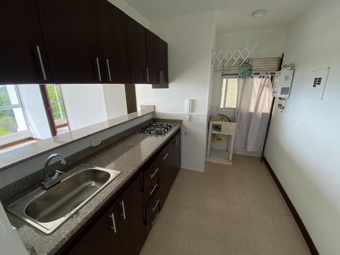 Apartamento de 2 alcobas en venta en Santa Teresita, Cali, 51 m² · foto 17 de 18