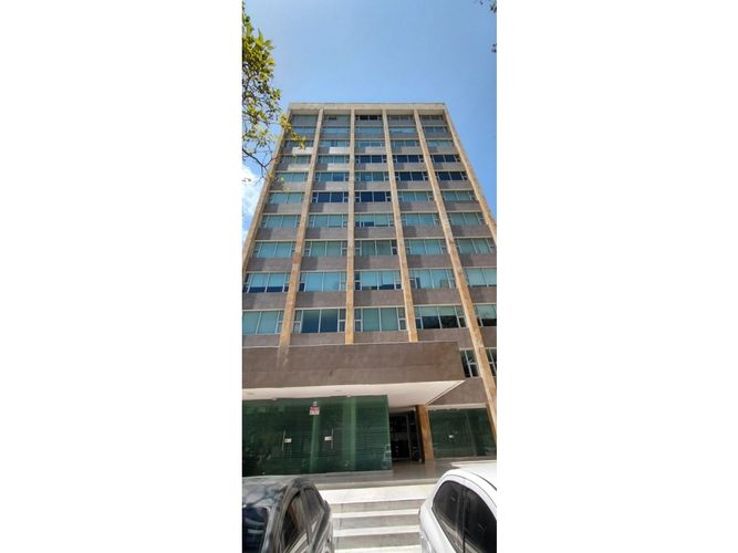 Oficina en venta en El Prado, Barranquilla, 262 m² · foto 2 de 14