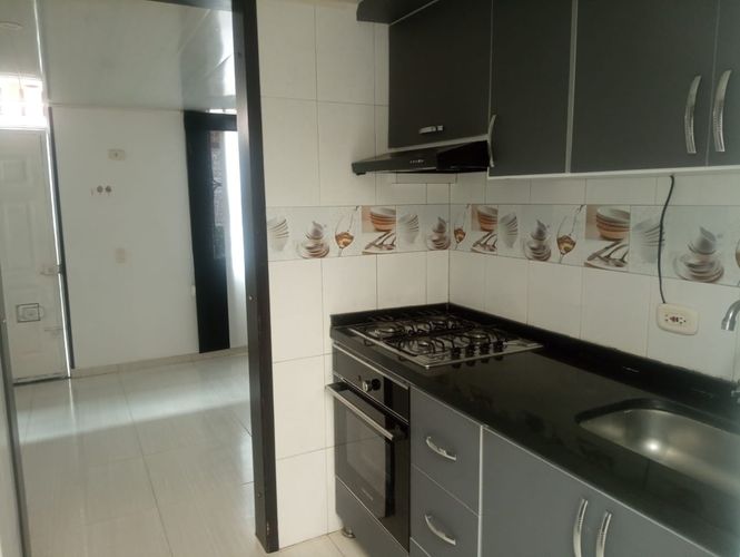 Casa de 3 alcobas en venta en Hacienda Los Alcaparros, Madrid, 70 m² · foto 13 de 24