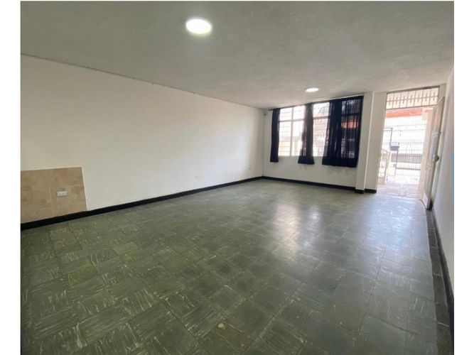 Casa de 6 alcobas en venta en Colseguros Andes, Cali, 300 m² · foto 6 de 11