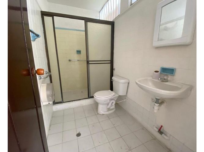 Casa de 6 alcobas en venta en Colseguros Andes, Cali, 300 m² · foto 10 de 11