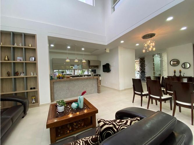 Casa de 4 alcobas en venta en Las Mercedes, Jamundí, 370 m² · foto 7 de 24