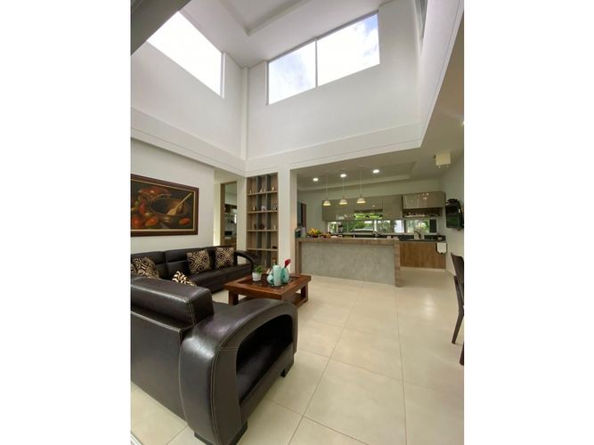 Casa de 4 alcobas en venta en Las Mercedes, Jamundí, 370 m² · foto 17 de 24