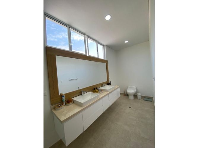 Casa de 4 alcobas en venta en Las Mercedes, Jamundí, 370 m² · foto 21 de 24