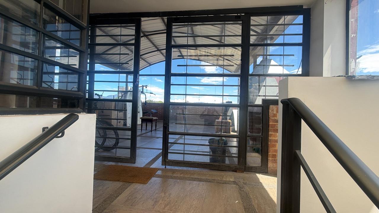 Casa en venta en Barrios Unidos, Bogotá · foto 4 de 13