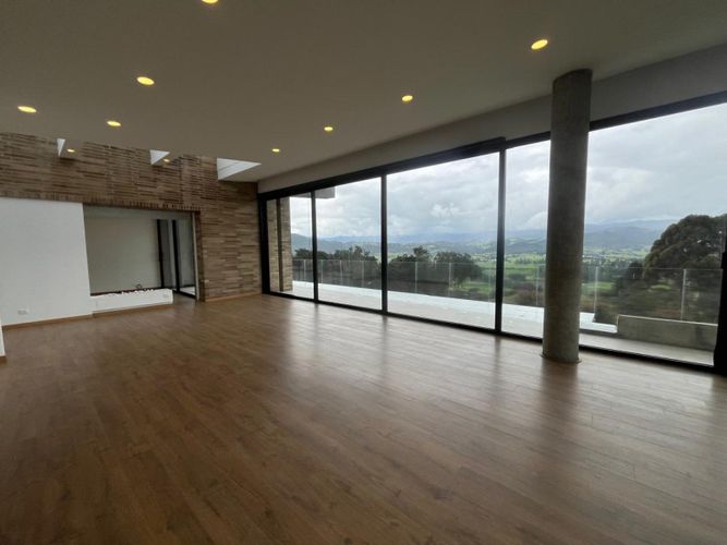 Casa de 4 alcobas en venta en Yerbabuena, Sopó, 480 m² · foto 11 de 23