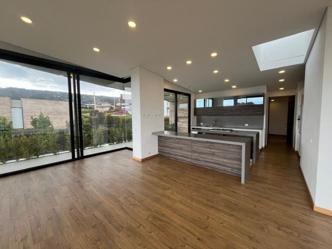 Casa de 4 alcobas en venta en Yerbabuena, Sopó, 480 m² · foto 22 de 23