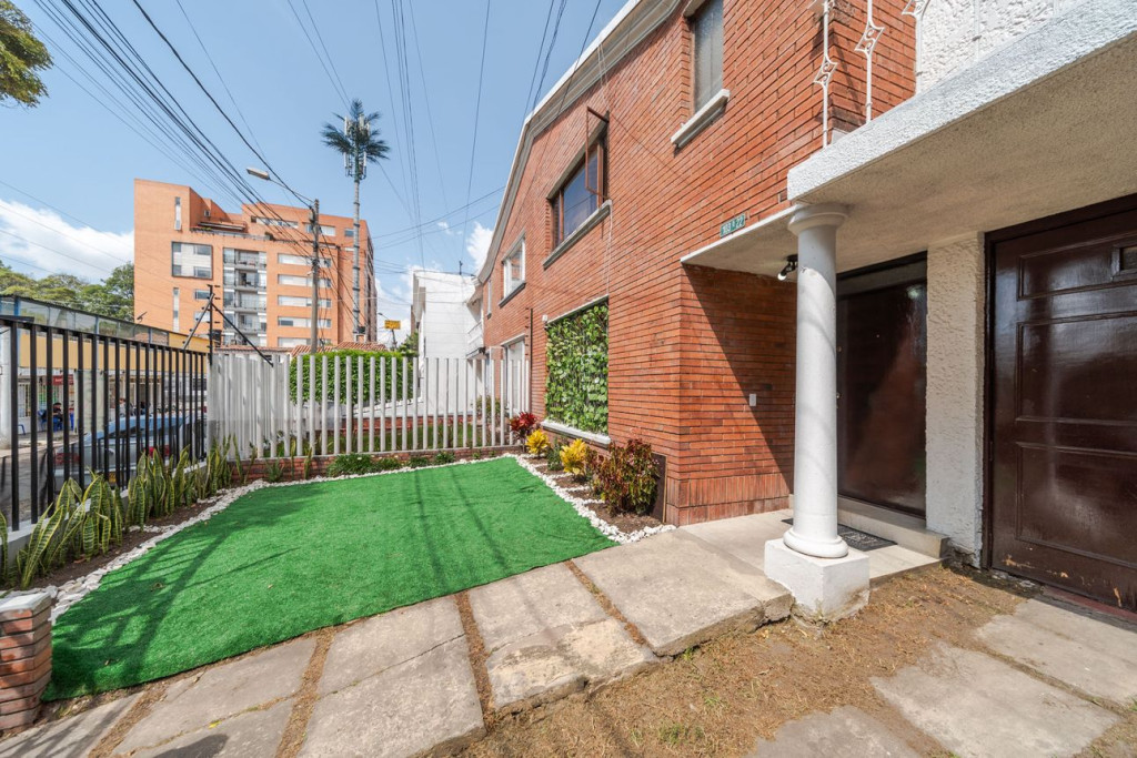 Casa en venta en Pasadena, Bogotá · foto 2 de 24