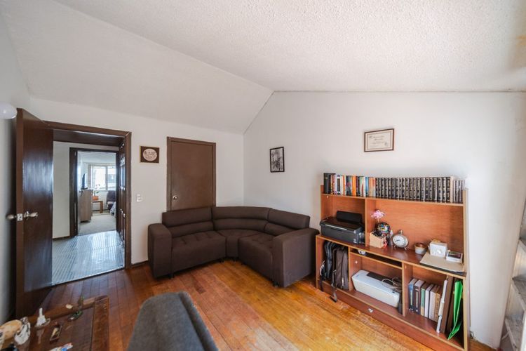 Casa en venta en Pasadena, Bogotá · foto 4 de 24