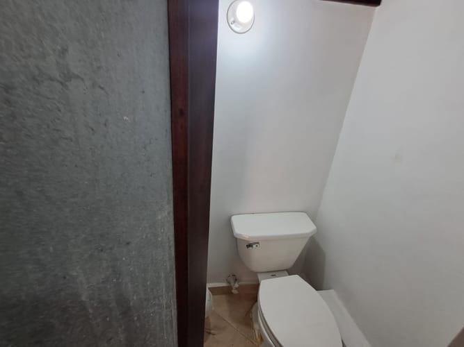 Local en arriendo en La Floresta, Medellín, 140 m² · foto 3 de 8