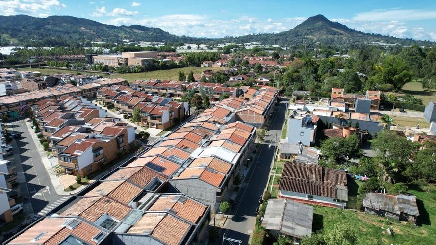 Casa de 3 alcobas en venta en La Ceja, 130 m² · foto 23 de 24