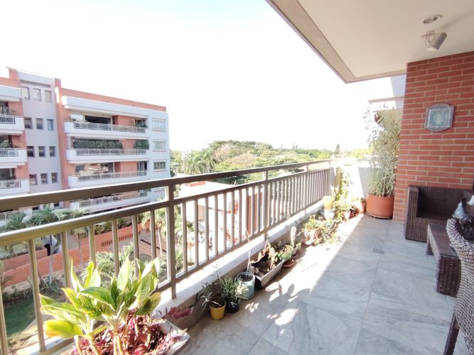 Apartamento de 4 alcobas en venta en Pance, Cali, 218 m² · foto 16 de 24