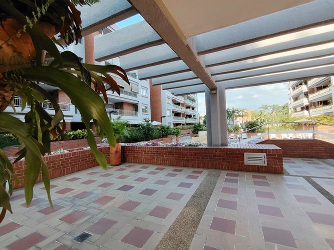 Apartamento de 4 alcobas en venta en Pance, Cali, 218 m² · foto 24 de 24