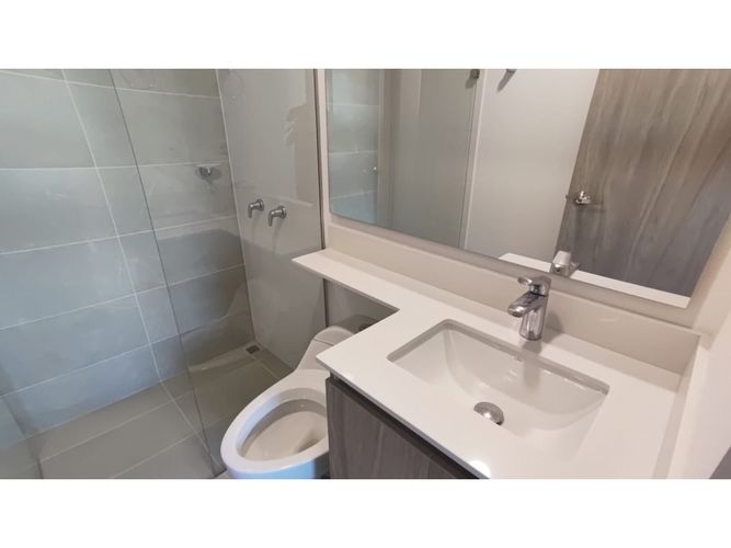 Apartamento en venta en Loma De San Jose, Sabaneta · foto 8 de 11