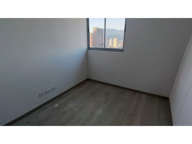 Apartamento en venta en Loma De San Jose, Sabaneta · foto 9 de 11
