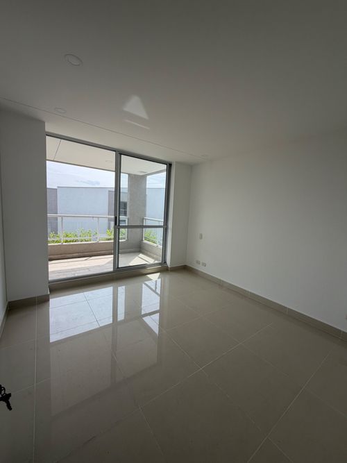 Casa de 3 alcobas en venta en Alfaguara, Jamundí, 220 m² · foto 4 de 5