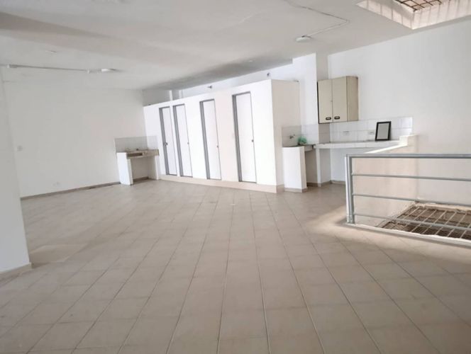 Bodega en arriendo en El Poblado, Medellín, 200 m² · foto 5 de 13