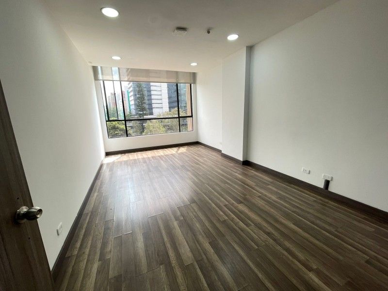 Oficina en arriendo en El Poblado, Medellín, 138 m² · foto 7 de 13