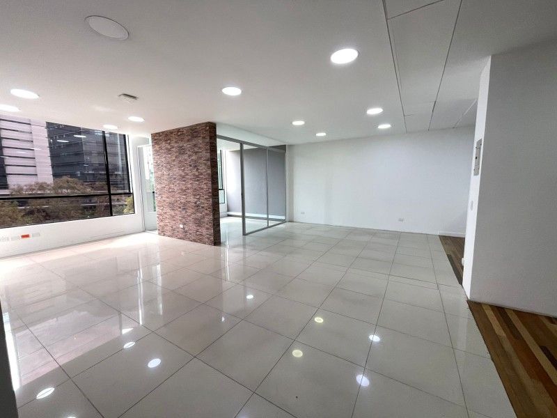 Oficina en arriendo en El Poblado, Medellín, 138 m² · foto 9 de 13