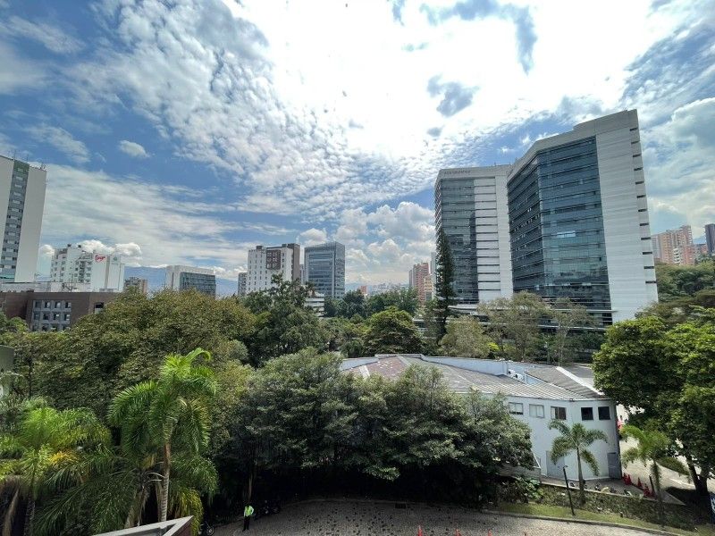 Oficina en arriendo en El Poblado, Medellín, 138 m² · foto 12 de 13