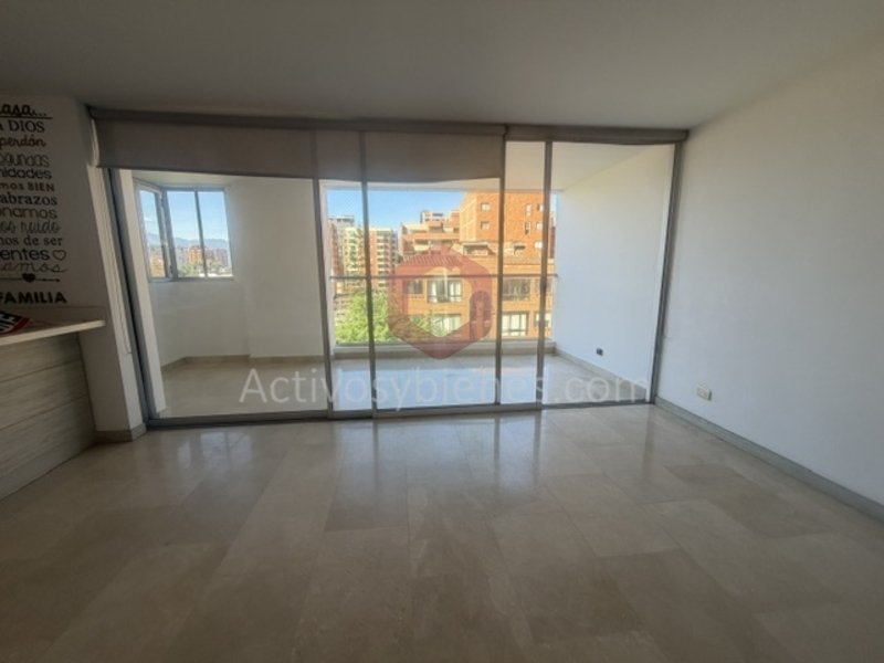 Apartamento en Arriendo en Conquistadores, Medellín - 3