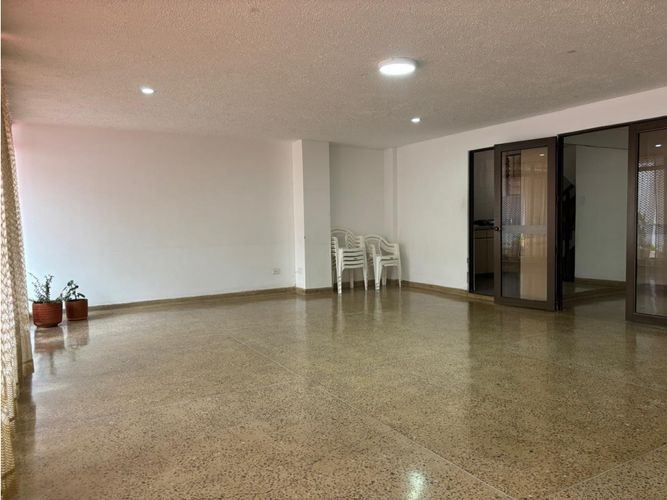 Apartamento de 4 alcobas en venta en Chicó Navarra, Bogotá, 230 m² · foto 18 de 19