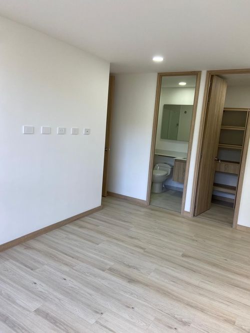 Apartamento de 3 alcobas en arriendo en Las Palmas, Envigado, 95 m² · foto 5 de 17