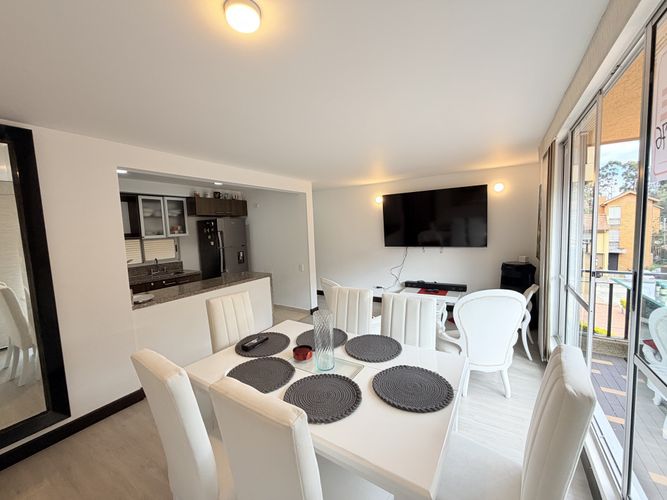 Apartamento de 3 alcobas en venta en Hacienda Casablanca La Sierra, Madrid, 84 m² · foto 6 de 24