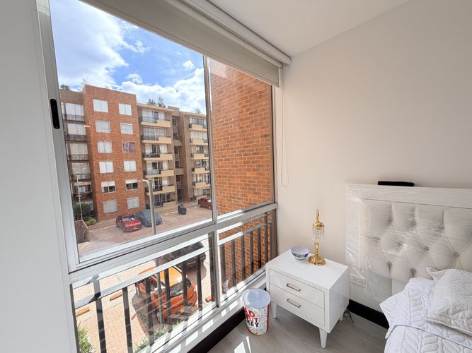 Apartamento de 3 alcobas en venta en Hacienda Casablanca La Sierra, Madrid, 84 m² · foto 22 de 24