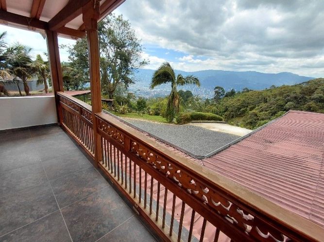 Finca en arriendo en San Antonio De Prado, Medellín, 450 m² · foto 13 de 19