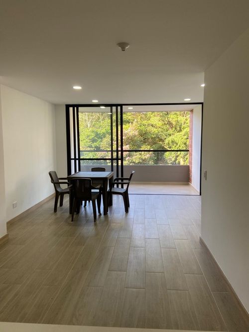 Apartamento de 3 alcobas en arriendo en Las Palmas, Envigado, 90 m² · foto 4 de 17