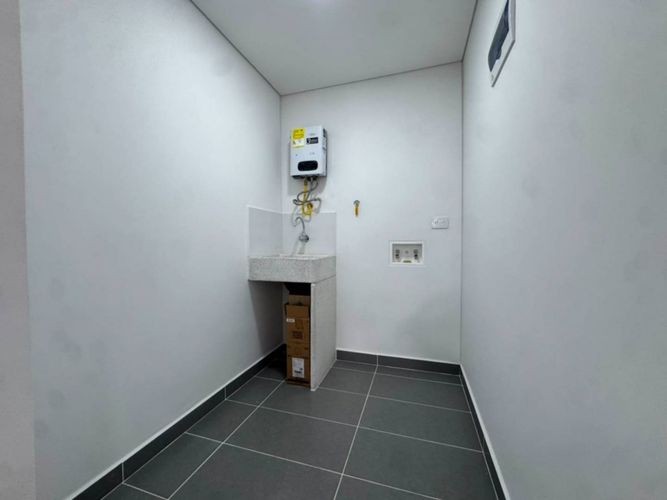 Apartamento de 3 alcobas en arriendo en Altos Del Poblado, Medellín, 70 m² · foto 11 de 24