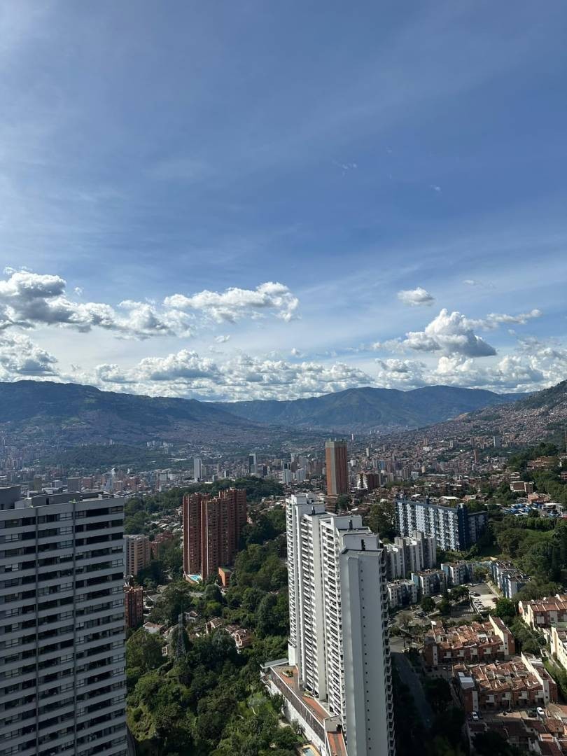Apartamento en arriendo en Las Palmas, Medellín · foto 5 de 24