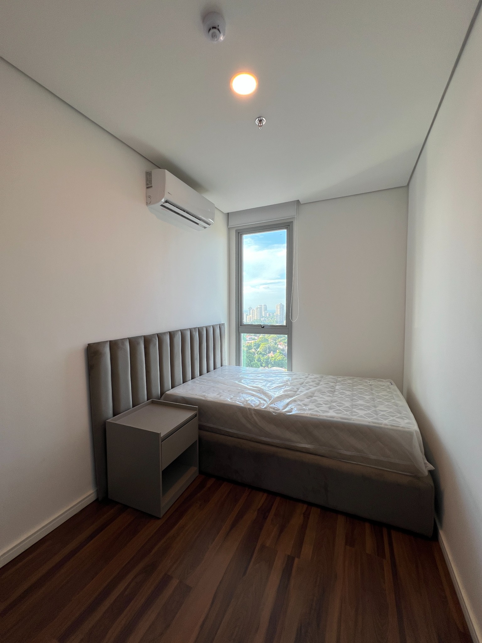 DEPARTAMENTO DISPONIBLE SOBRE AVDA. SAN MARTIN | San Martin esq. Papa Juan XVIII — foto 2