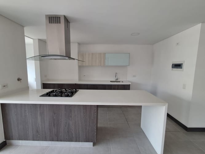 Apartamento de 3 alcobas en venta en Ciudad Del Río, Medellín, 106 m² · foto 5 de 19