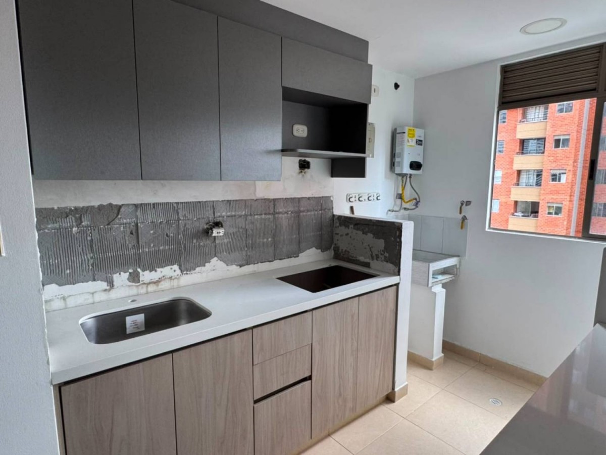 Apartamento en venta en Vía Las Palmas, Medellín · foto 4 de 24